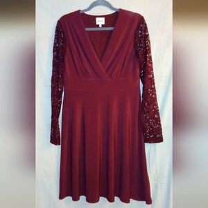 Ashley Graham Beyond Lace Sleeve Dress​